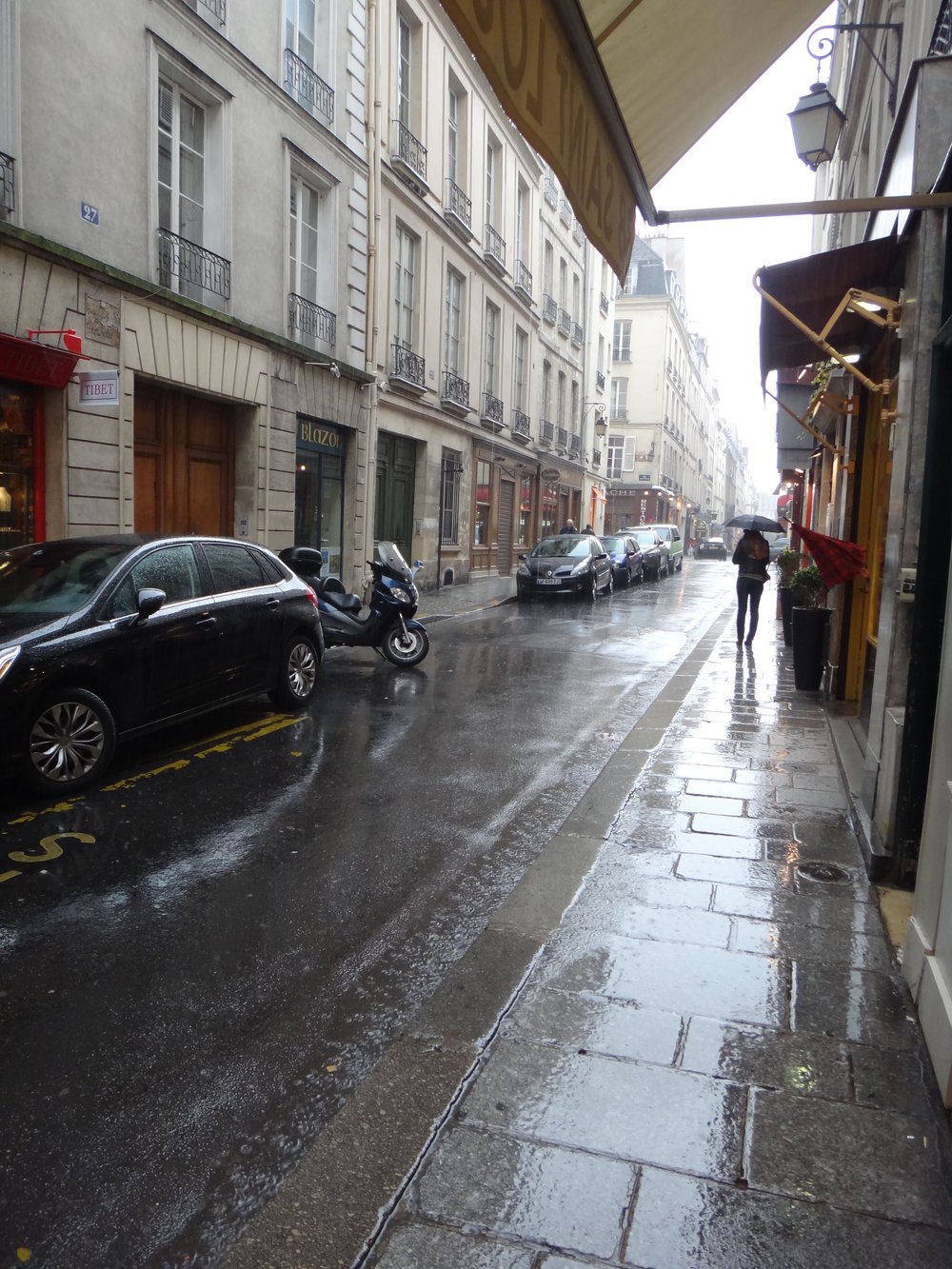 photo credit: Carolyn Marquardt  / Rainy street in Paris